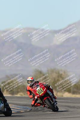 media/Dec-04-2025-Racers Edge (Thu) [[5ebc9f124d]]/3-B Group/1-Session 1 (Turn 7)/